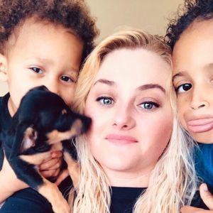 Meet your Posher, Manda